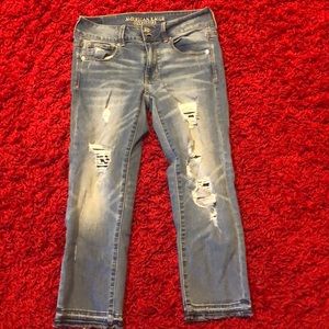 American Eagle Crop Jeans